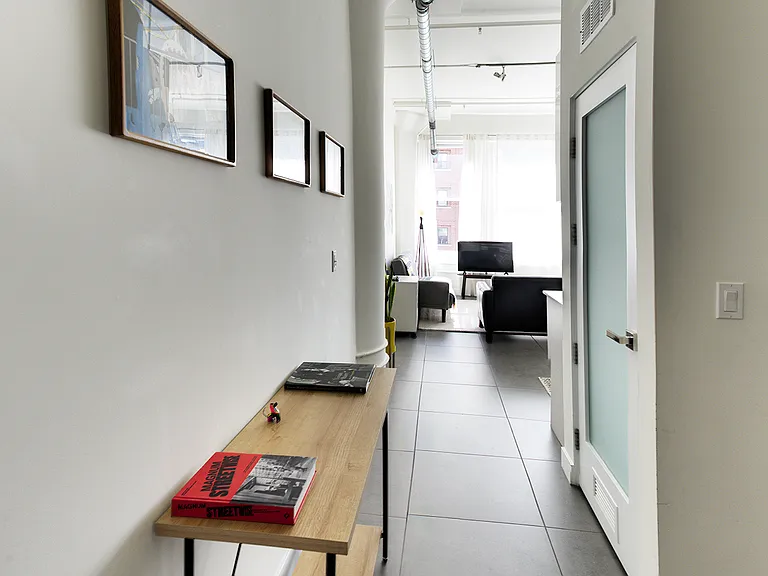 939 S Broadway #505 — Photo 8