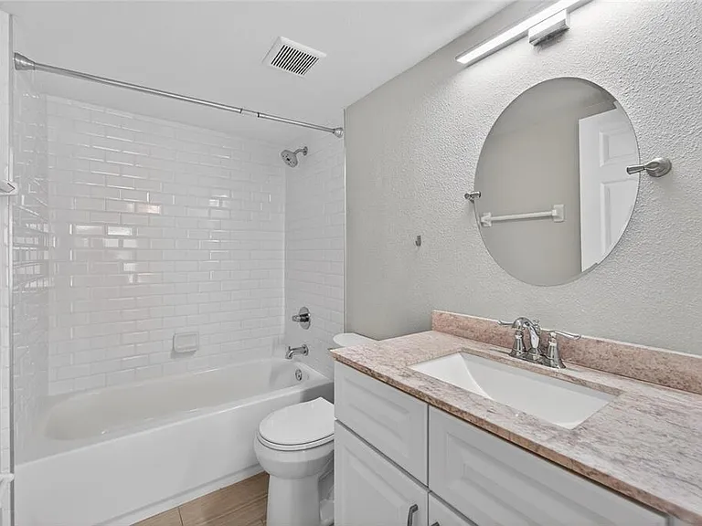 658 Green Valley Rd #B3 — Photo 38
