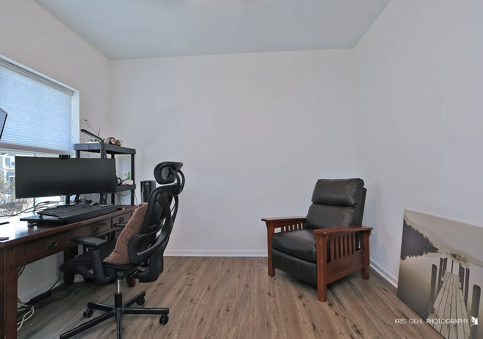 3 bed, 2.5 bath, 2390 sqft, $3,950 — Photo 2
