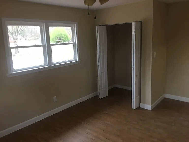 115 Carole Dr — Photo 11