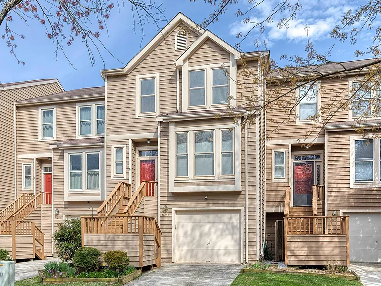 5933 Cedar Fern Ct — Photo 1
