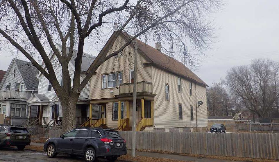 1st image of 2812 W Meinecke Ave #2814