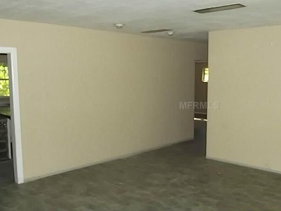 2nd image of 33419 Ohio Ave