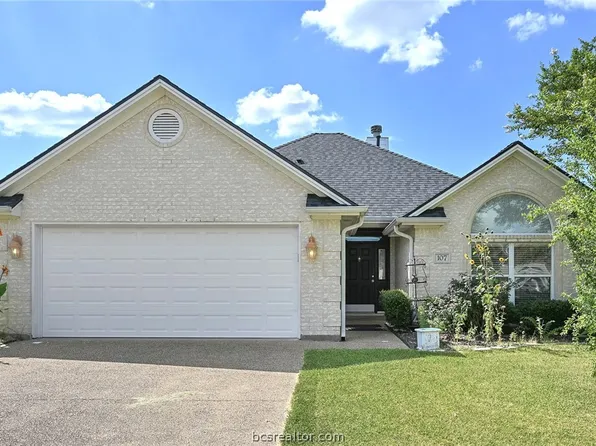 107 Hartford Dr, College Station, TX 77845