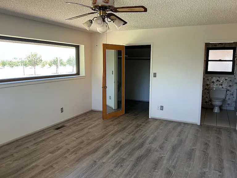 9135 E North Ave — Photo 11