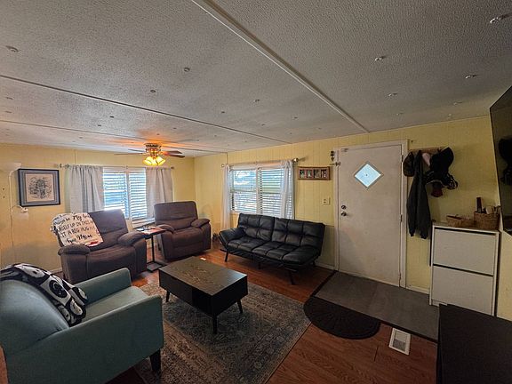 3rd image of 9521 Barnside Pl