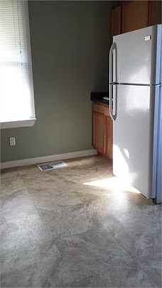 spacious, newly updated kitchen