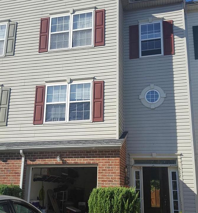 1st image of 382 Cambridge Pl