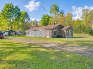 6417 Dove Rd, Kimball, MI 48074