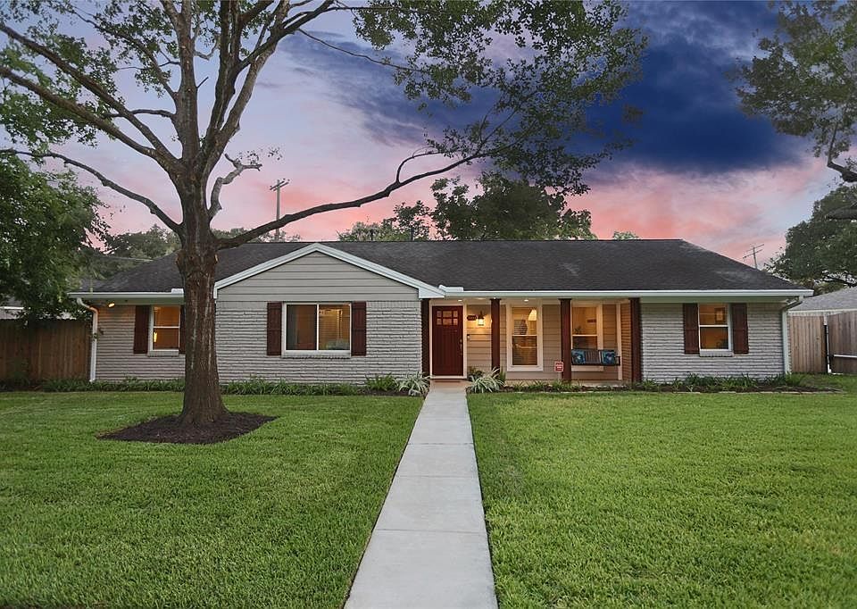 1st image of 5611 Cerritos Dr