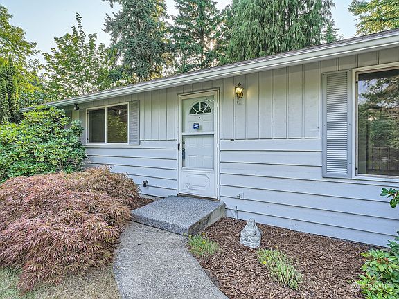 3rd image of 9918 64th Avenue Ct E
