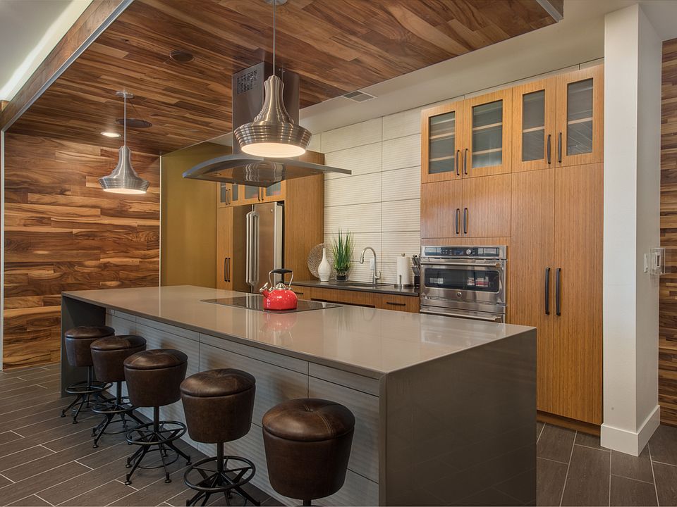 State Street Station High End Club Room Kitchen