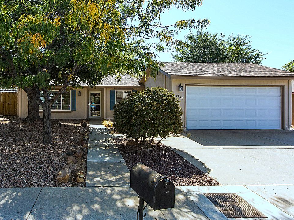 1st image of 6840 Vivian Dr NE