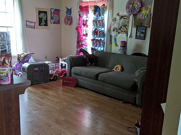 Livingroom used as playroom