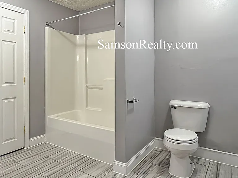 129 Abbott St #3 — Photo 15