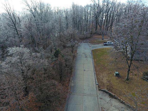 5th image of 5903 Pine Mountain Dr