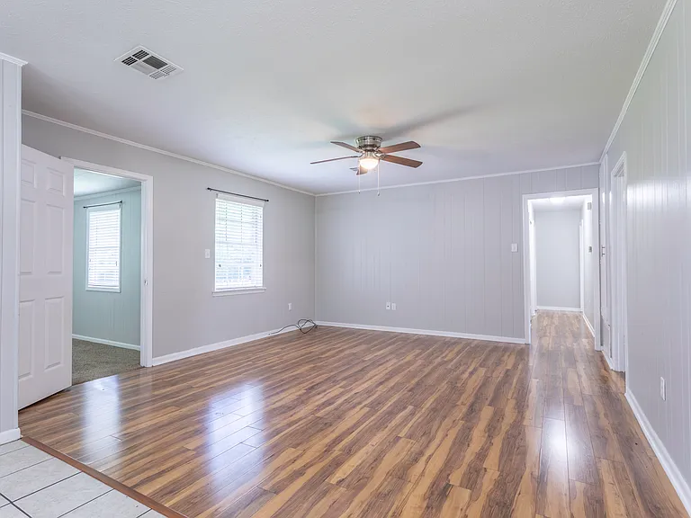 5240 Peachtree St — Photo 14