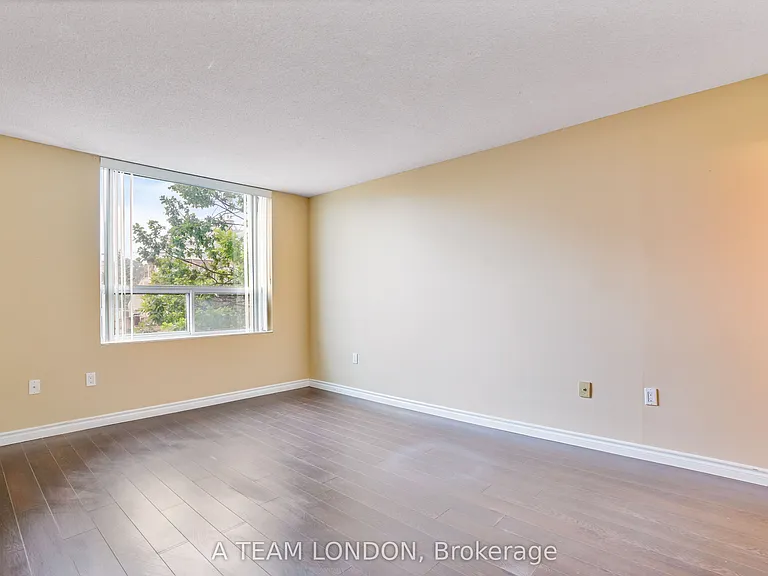 155 Kent St #407 — Photo 20