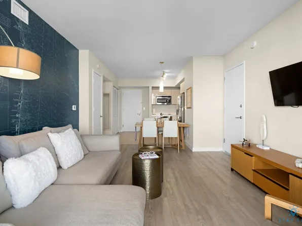 2602 E Hallandale Beach Blvd, Hallandale, FL