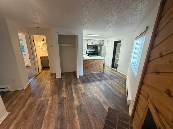 1011 Hover St #C, Longmont, CO 80503