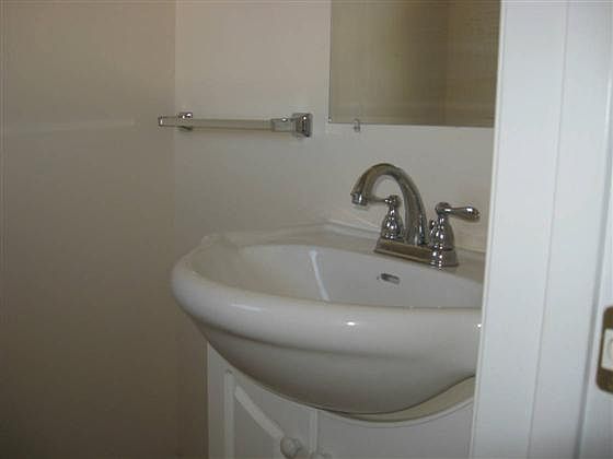 1st image of 302 Yorktown Dr