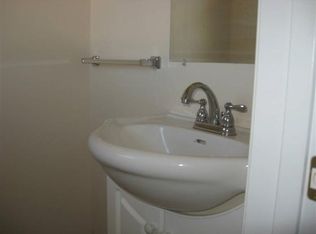 302 Yorktown Dr, Colonial Heights, VA 23834