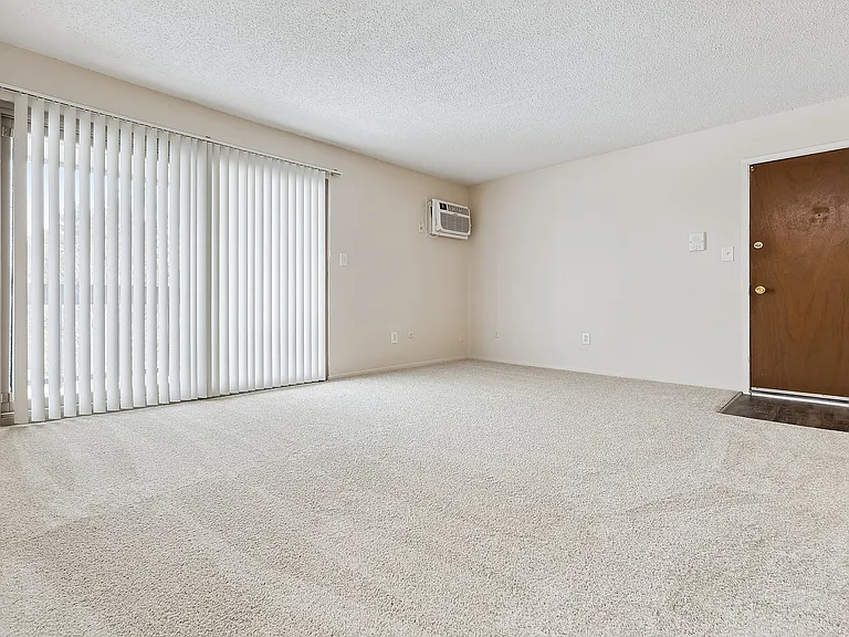Clinton Manor Apartments — Photo 7