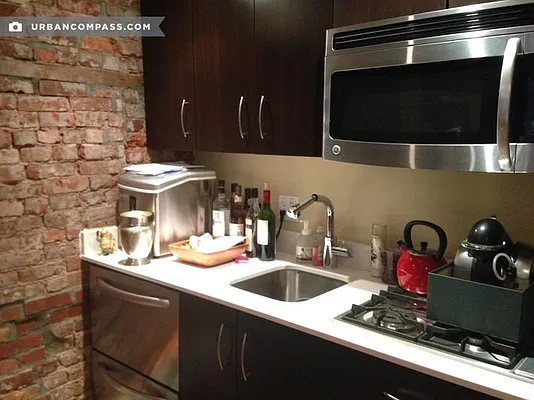 Rented by Compass | media 22