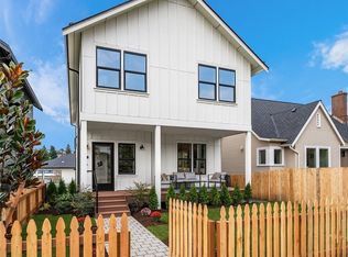 2563 31st Ave W, Seattle, WA