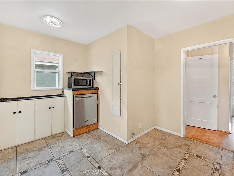 3683 San Anseline Ave — Photo 16