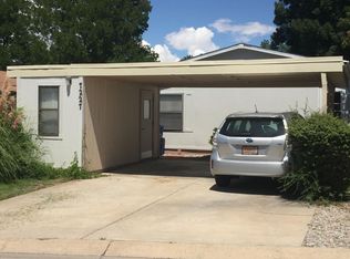 7227 Canary Ln NE, Albuquerque, NM 87109