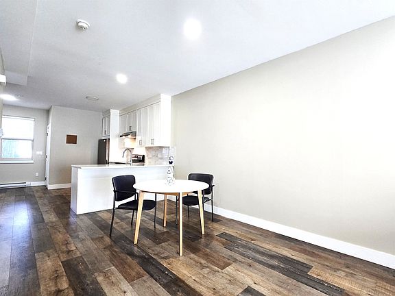 5th image of 1950 Salton Rd #4