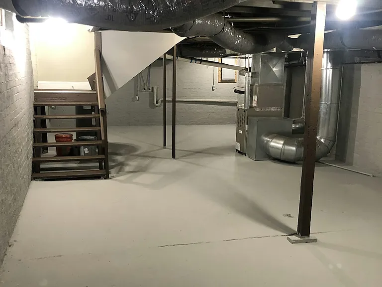 Basement + Washer/Dryer (included)