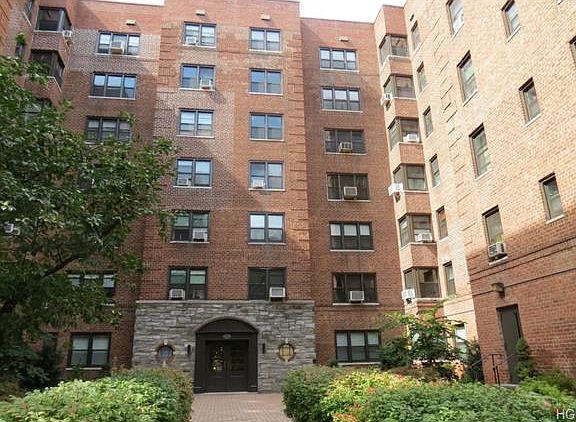 3rd image of 30 Ehrbar Ave APT 620