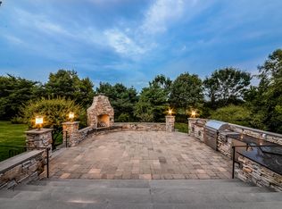 3 Applegate Ct, Cranbury, NJ 08512