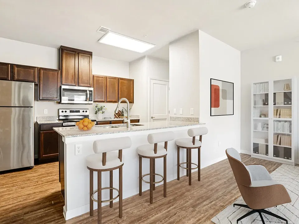 Creekview Apartment Homes