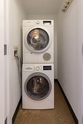 Rented by Compass | media 9