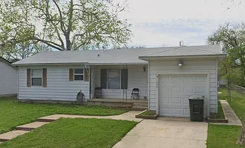 1306 Duval Dr Photo 1