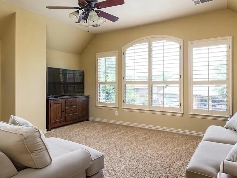 828 Hidden Glen Dr — Photo 14
