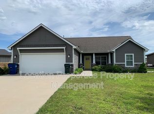2525 E 25th Pl, Lawrence, KS 66046