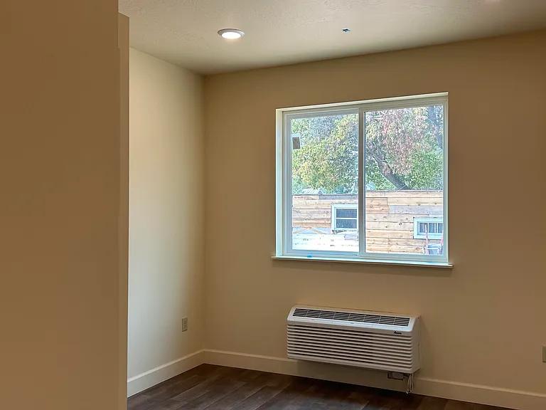 1729 S 14th St W #101 — Photo 10