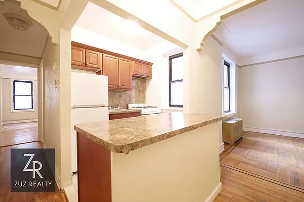 Rented by Zuz Realty | media 11