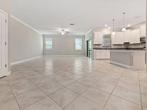 4th image of 23252 Willow Glen Way