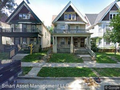 2555 N 38th St, Milwaukee, WI, 53210