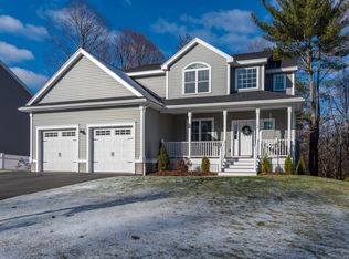 102 Hull St, Beverly, MA 01915