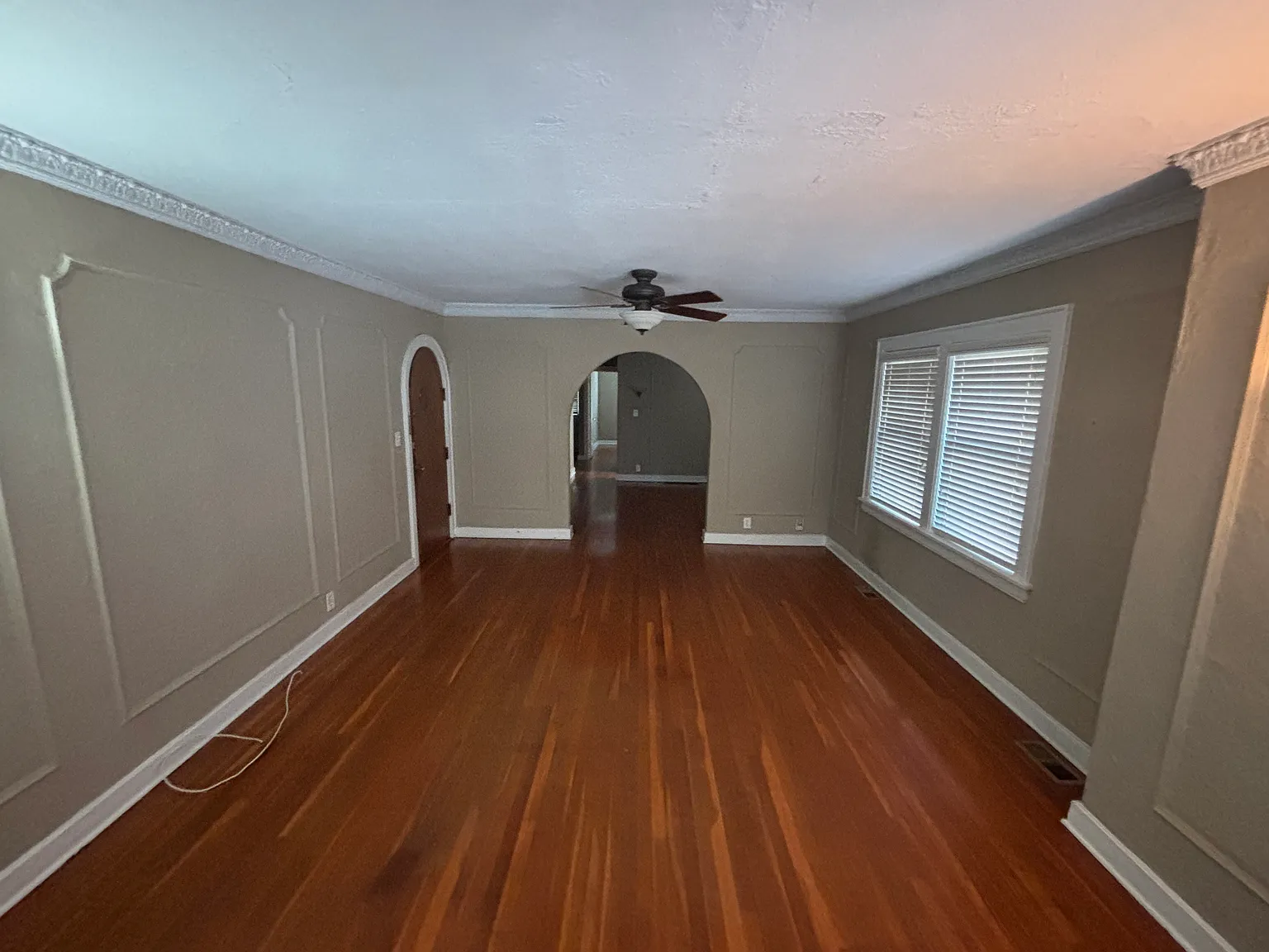 1 bed, 990 sqft, $1,575 — Photo 3
