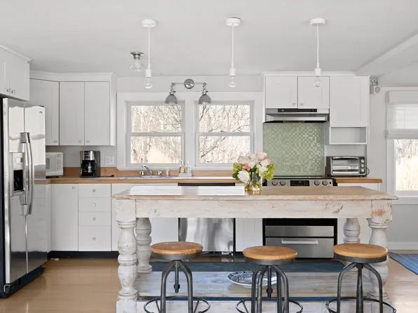 5 Pipn Rd, Edgartown, MA 02539
