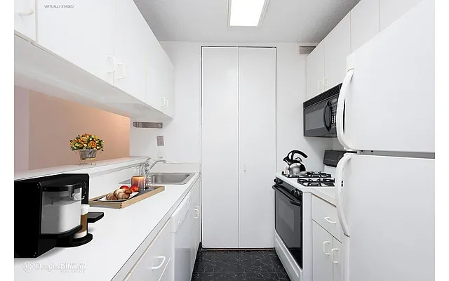 Rented by Douglas Elliman | media 39