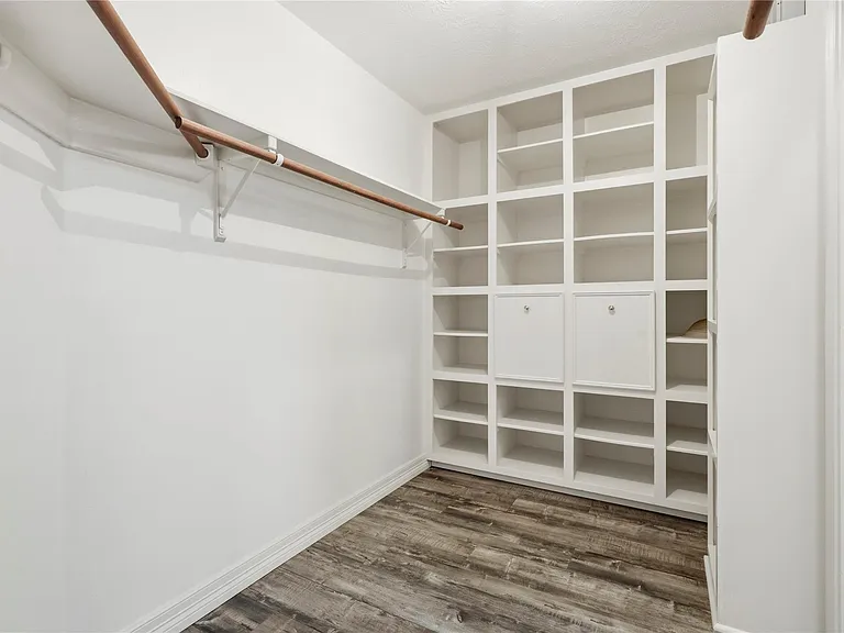 12242 Rutgers Park Ct — Photo 20