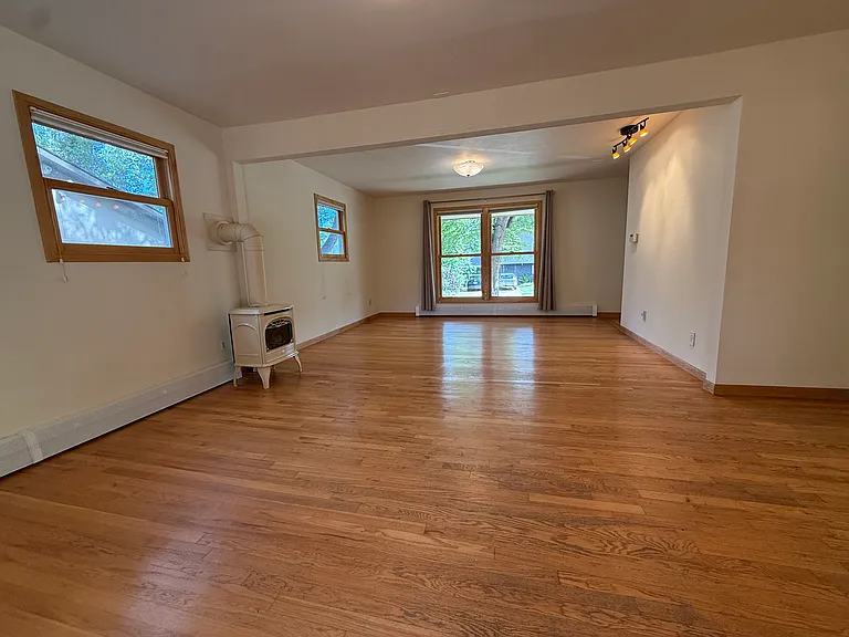 1872 Del Rosa Ct — Photo 35